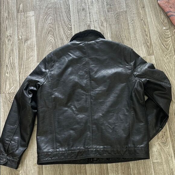 Levi's Black Faux Leather Sherpa Lining Trucker Jacket L - Picture 5 of 11